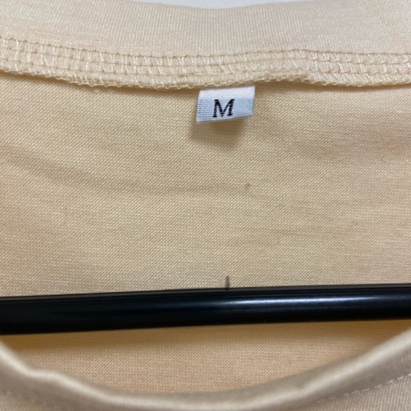 Nashville ivory tshirt w fringe at bottom sleeveless size medium - Picture 3 of 4